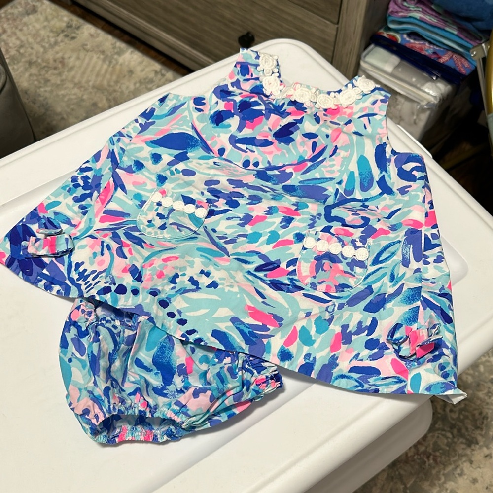 Like new Lilly baby girl 6-12mo